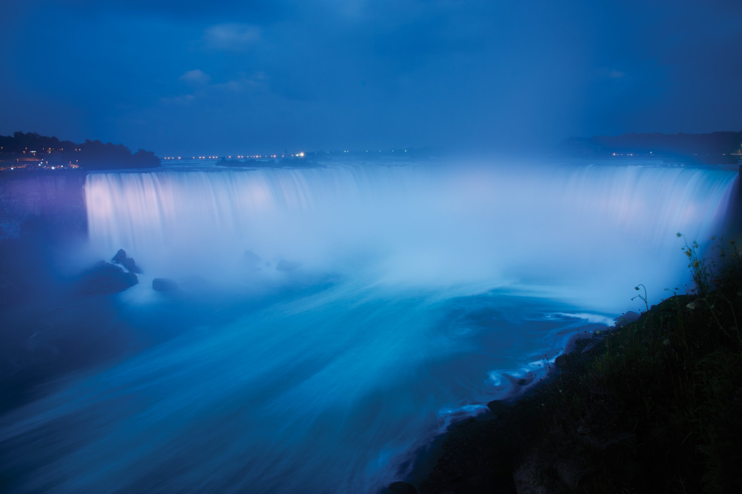 The Horseshoe Falls at Niagara, lit up at night
